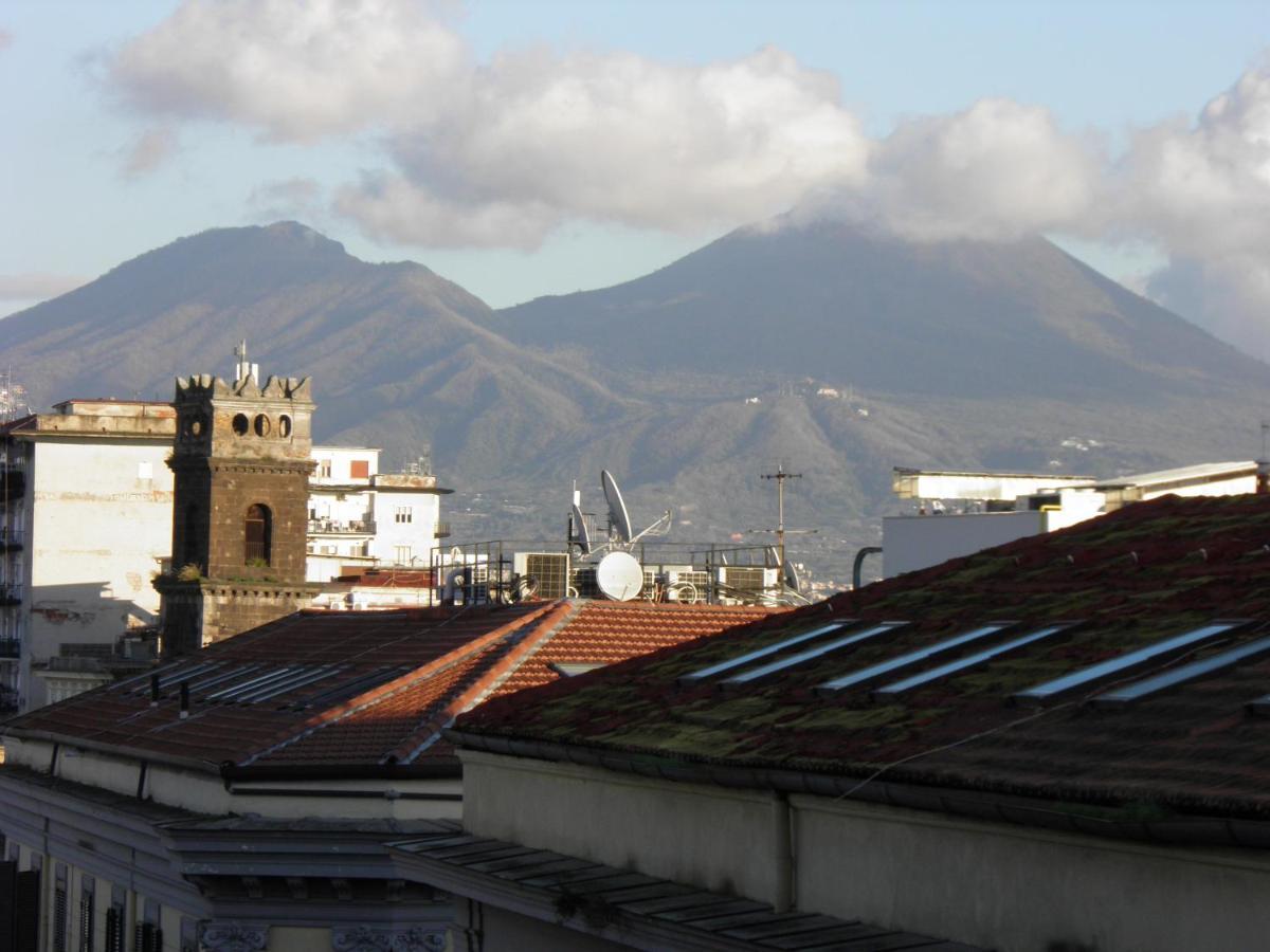 La Stanza Grande della Luna d'Irene Napoli Esterno foto